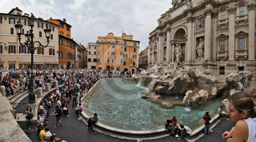 HD_P-36 - Panorama of Trevi Fountain in Rome. HD_P-36 - Panorama of Trevi Fountain in Rome.